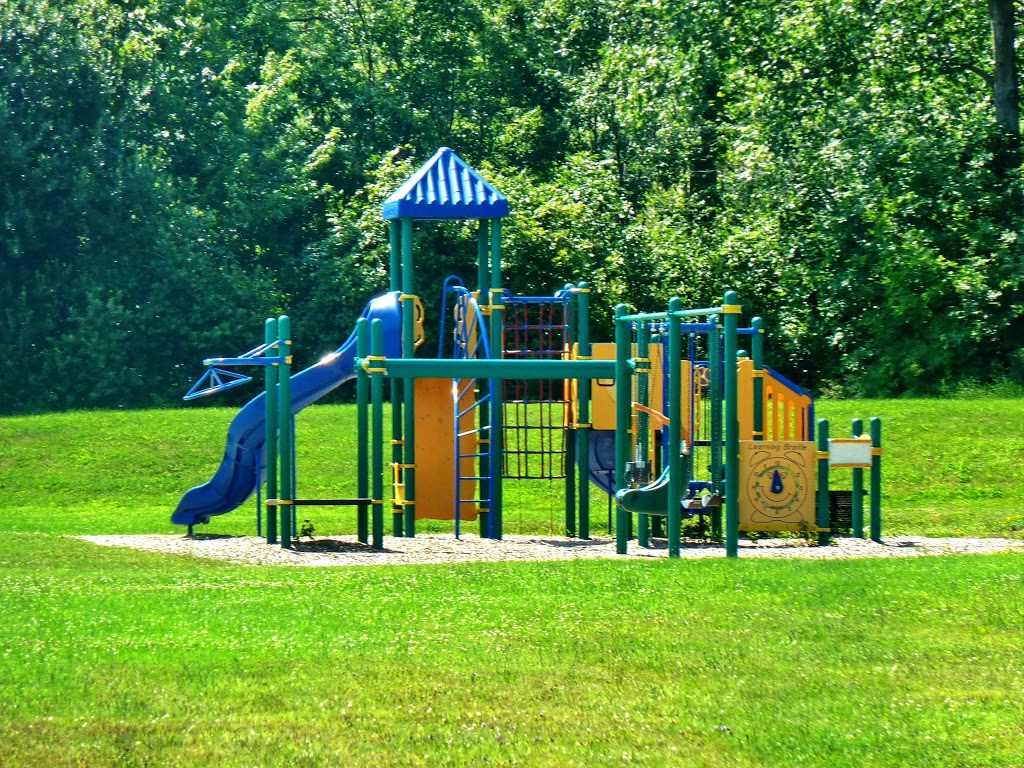 Crystal Ridge Park | 109 Ridge Rd S, Fort Erie, ON L0S 1B0, Canada