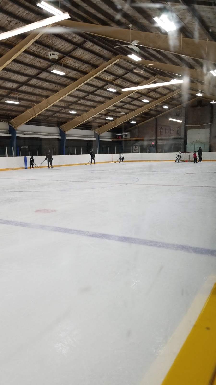 Lloyd Wilson Centennial Arena | 15551 McLaughlin Rd, Inglewood, ON L7C 1J5, Canada | Phone: (905) 838-2561
