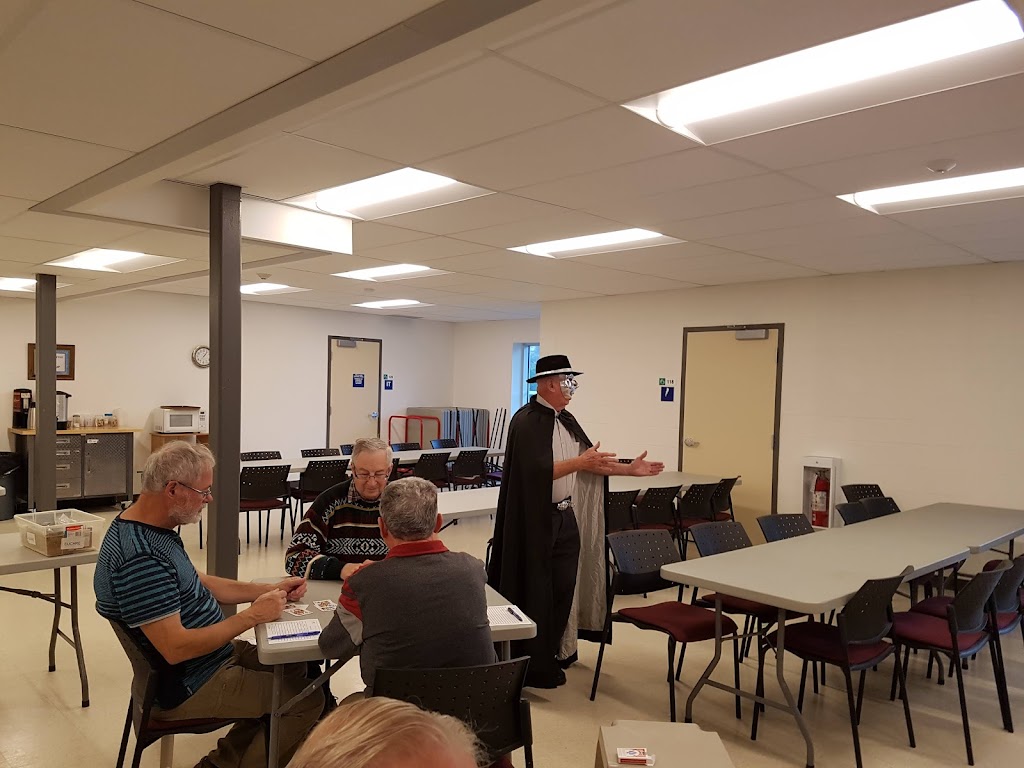 Pat Clark Community Center | 4355 Halmont Dr, Gloucester, ON K1J 8W6, Canada | Phone: (613) 748-1771