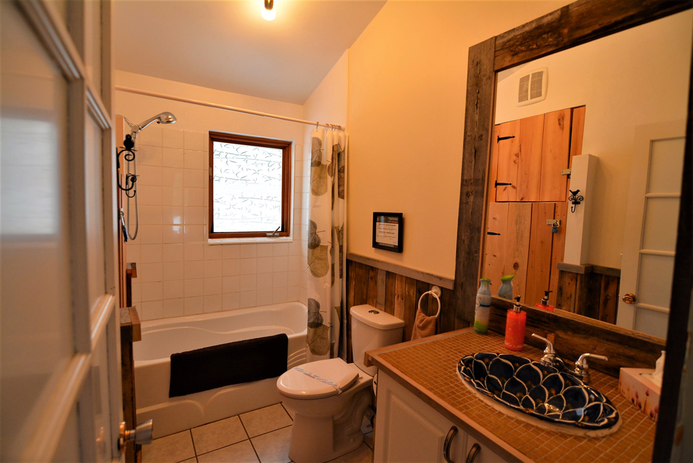 Chalet Spa Lescapade | 2208-E, QC-125, Notre-Dame-de-la-Merci, QC J0T 2A0, Canada | Phone: (877) 560-8060