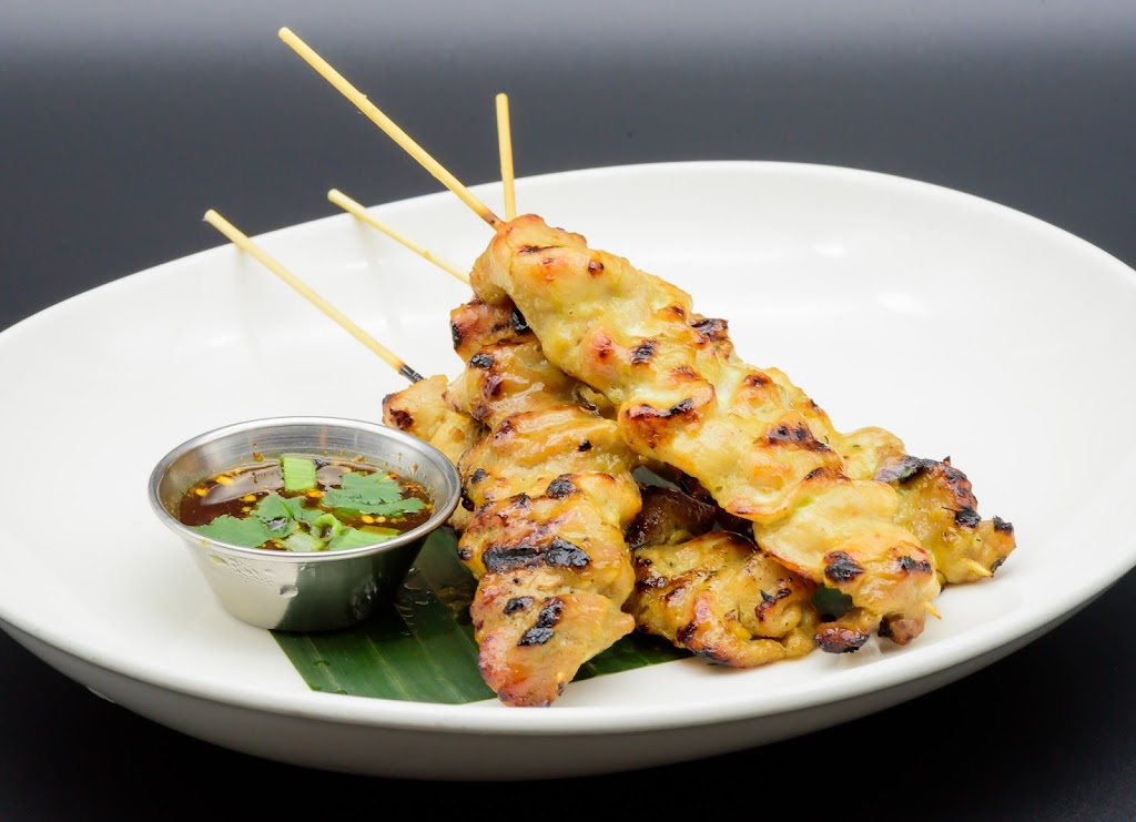 Baan Thai Wok & Bar | 3031 Merchant Wy unit 117, Langford, BC V9B 3Y7, Canada | Phone: (250) 483-3737