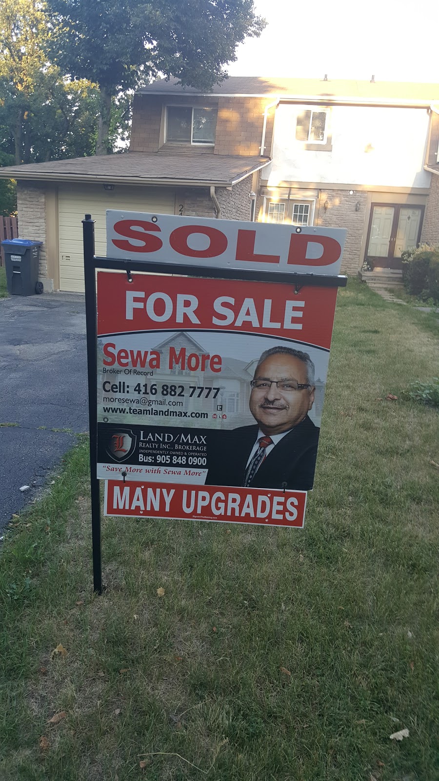 Land/Max Realty Inc | 5, Seacliff Cres, Brampton, ON L6T 0A4, Canada | Phone: (905) 848-0900