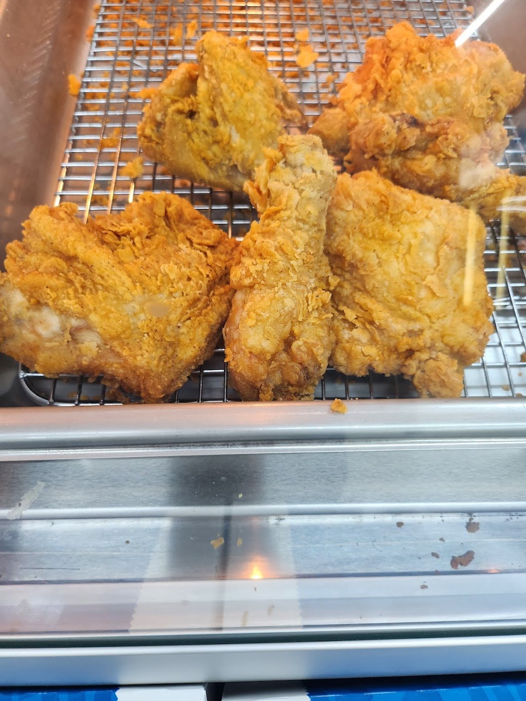 Chesters Chicken Silverview Hope | 19959 Silverview Rd, Hope, BC V0X 1L2, Canada | Phone: (604) 869-9999