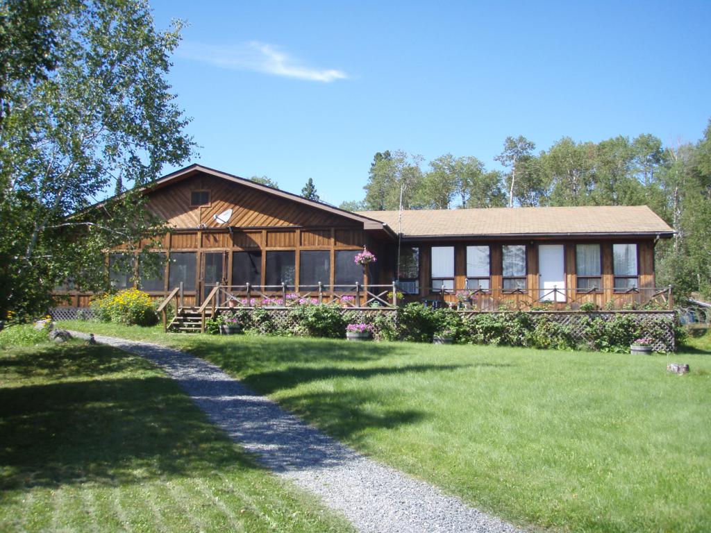 Big North Lodge & Outposts | Lots 12-15, Subdivision M182 11 Big North Road, Minaki, ON P0X 1J0, Canada | Phone: (807) 224-4318