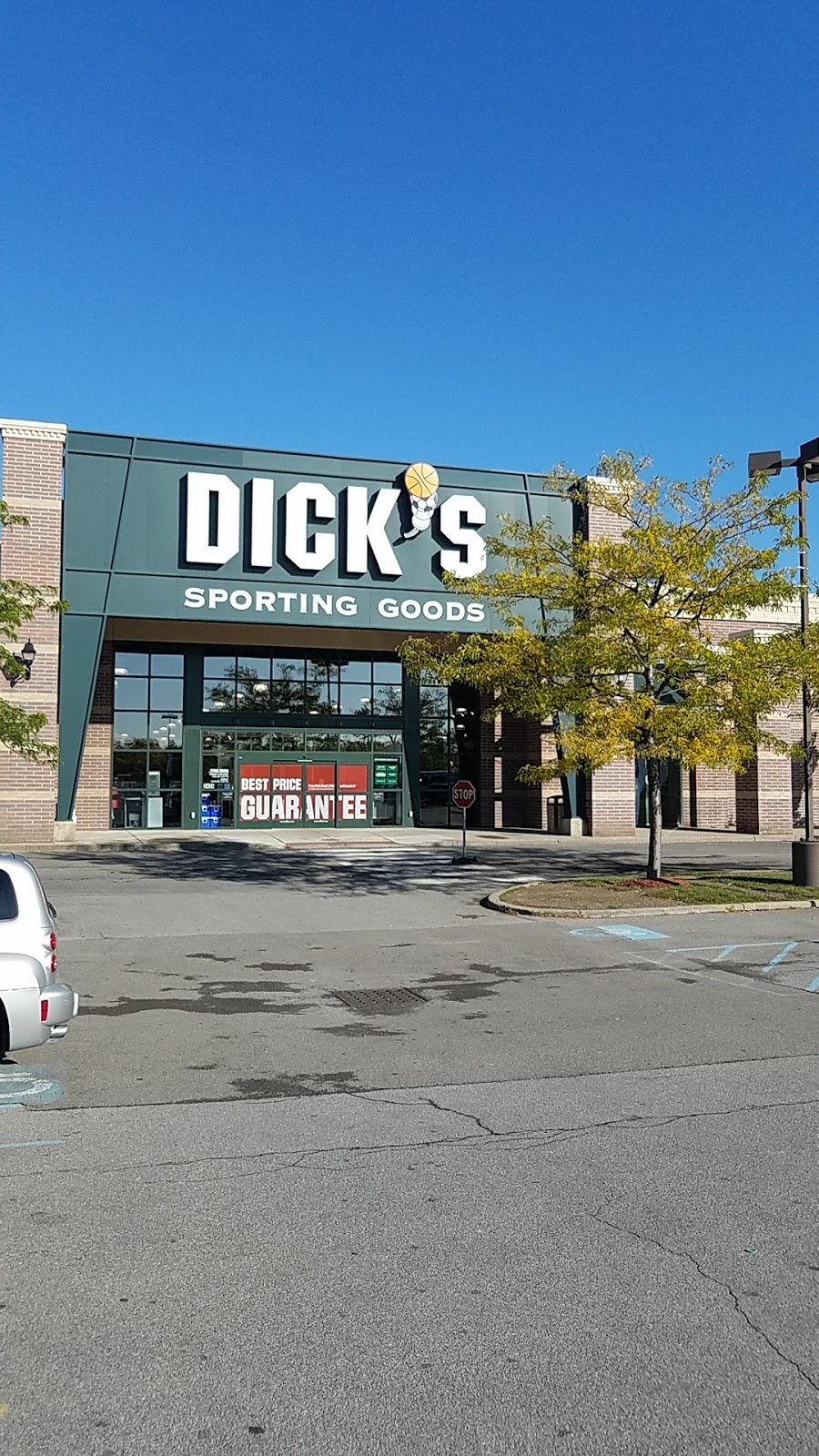 DICKS Sporting Goods | 3434 Amelia Dr, Orchard Park, NY 14127, USA | Phone: (716) 821-1616