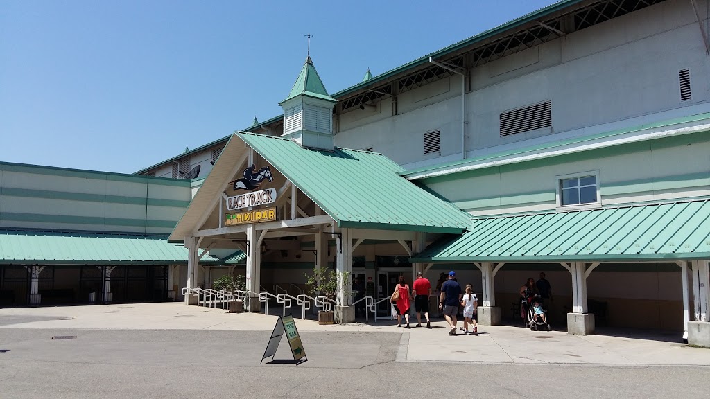 Fort Erie Race Track | 230 Catherine St, Fort Erie, ON L2A 5N9, Canada | Phone: (905) 871-3200
