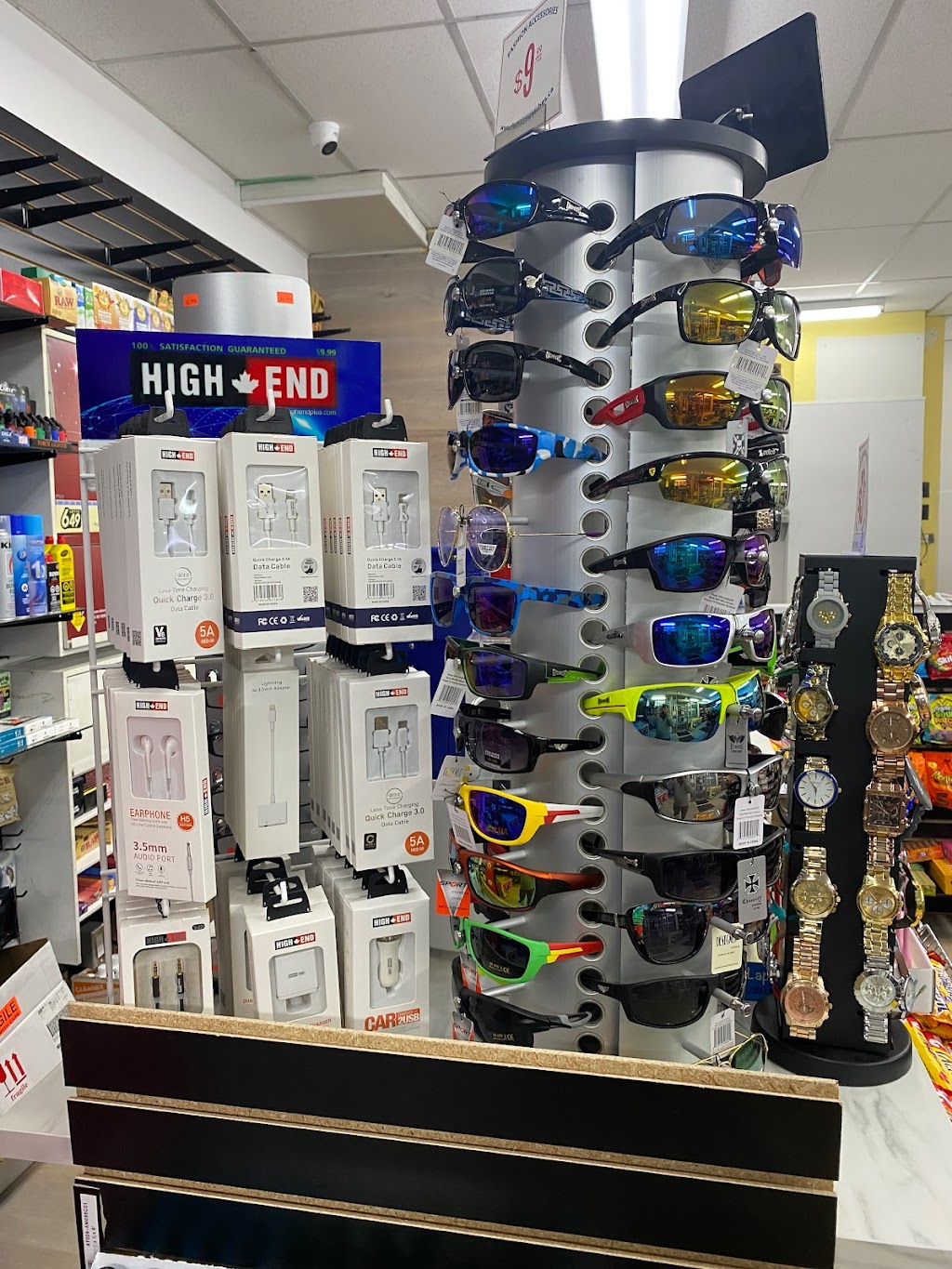 Arha Variety Store | 527 James St N, Hamilton, ON L8L 1J6, Canada | Phone: (905) 527-1737