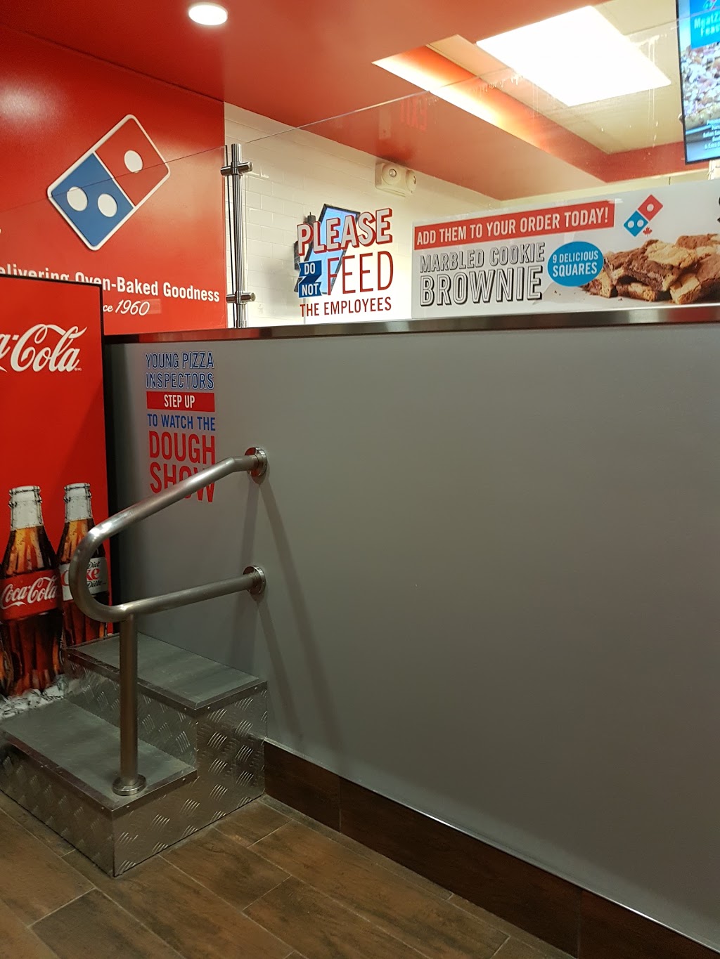 Dominos | 4592 W Saanich Rd, Victoria, BC V8Z 3G4, Canada | Phone: (250) 405-2868