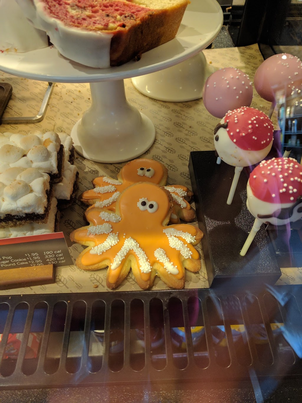 Starbucks | 222 36th St, Bellingham, WA 98225, USA | Phone: (360) 756-8535