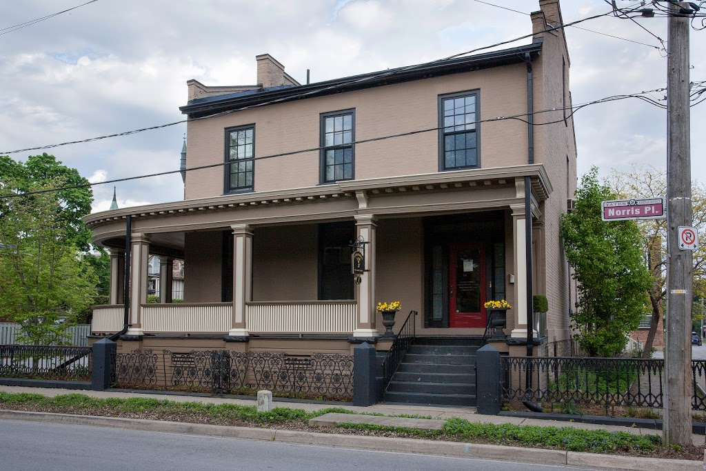Norris Place Chiropractic | 116 Lake St, St. Catharines, ON L2R 5X8, Canada | Phone: (905) 685-5255