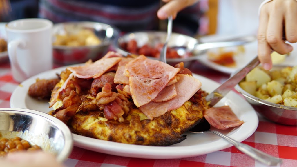 Cabane A Sucre Au Milieu Des Champs | 7000 Rang Saint Vincent, Mirabel, QC J7N 2T6, Canada | Phone: (450) 258-2635