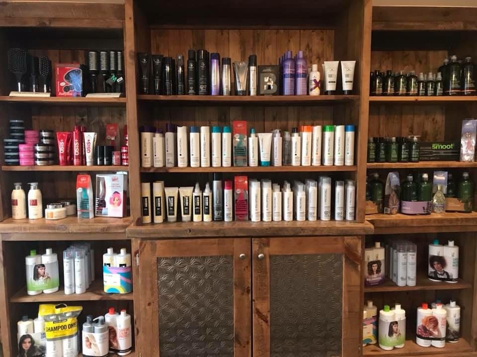 Embrace Hair Salon & Spa / Menz Den | 51 St James St S, Waterford, ON N0E 1Y0, Canada | Phone: (519) 443-8488