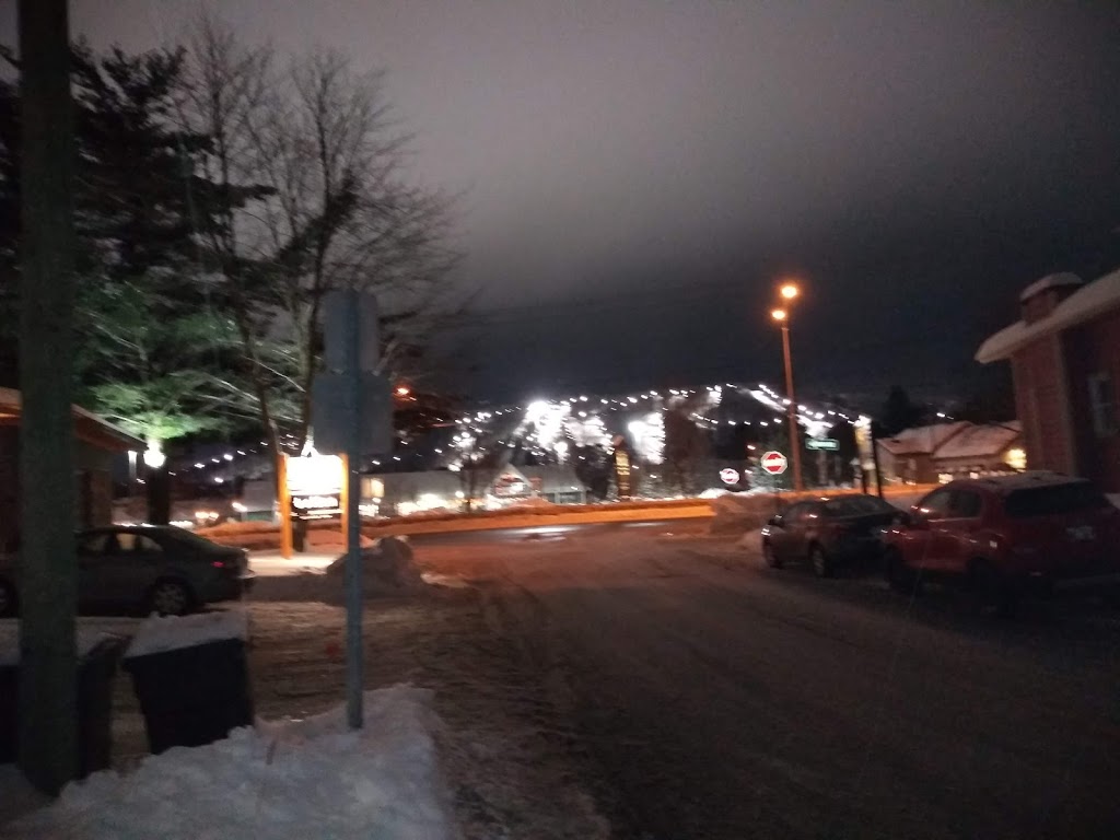 Clinique Sport Santé Laurentides | 26 Avenue Lafleur S, Saint-Sauveur, QC J0R 1R0, Canada | Phone: (450) 744-1715