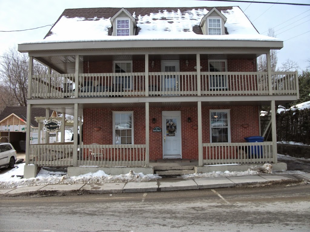 Boutique Chez Marjolaine | 57 Rue Principale, Saint-André-Avellin, QC J0V 1W0, Canada | Phone: (819) 983-1164