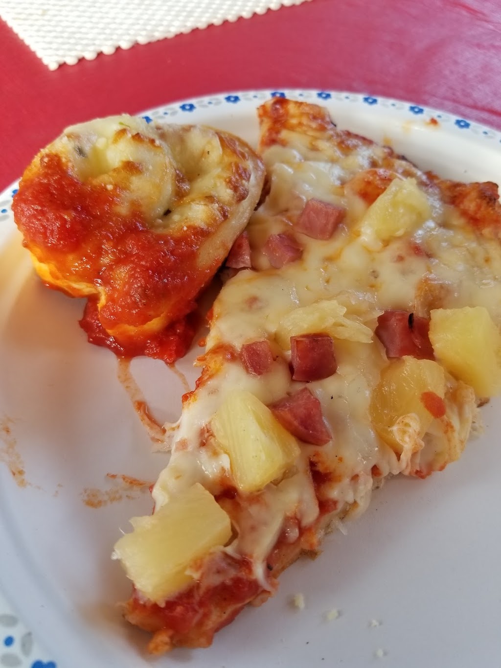 REFS PIZZA | 244 Barrie St unit 2, Thornton, ON L0L 2N0, Canada | Phone: (705) 291-1919