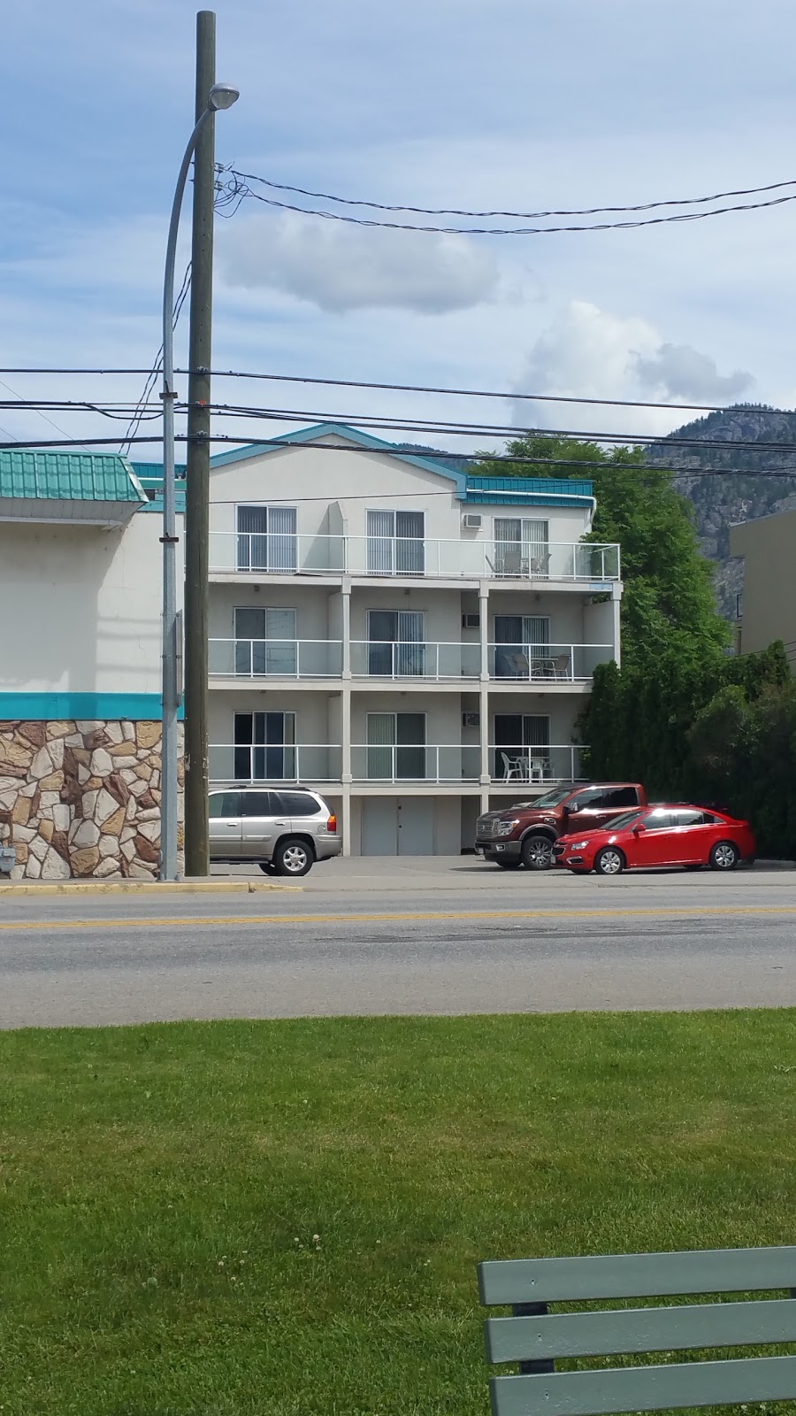 Richter Pass Motor Inn Ltd | 7506 Main St, Osoyoos, BC V0H 1V0, Canada | Phone: (250) 495-7229
