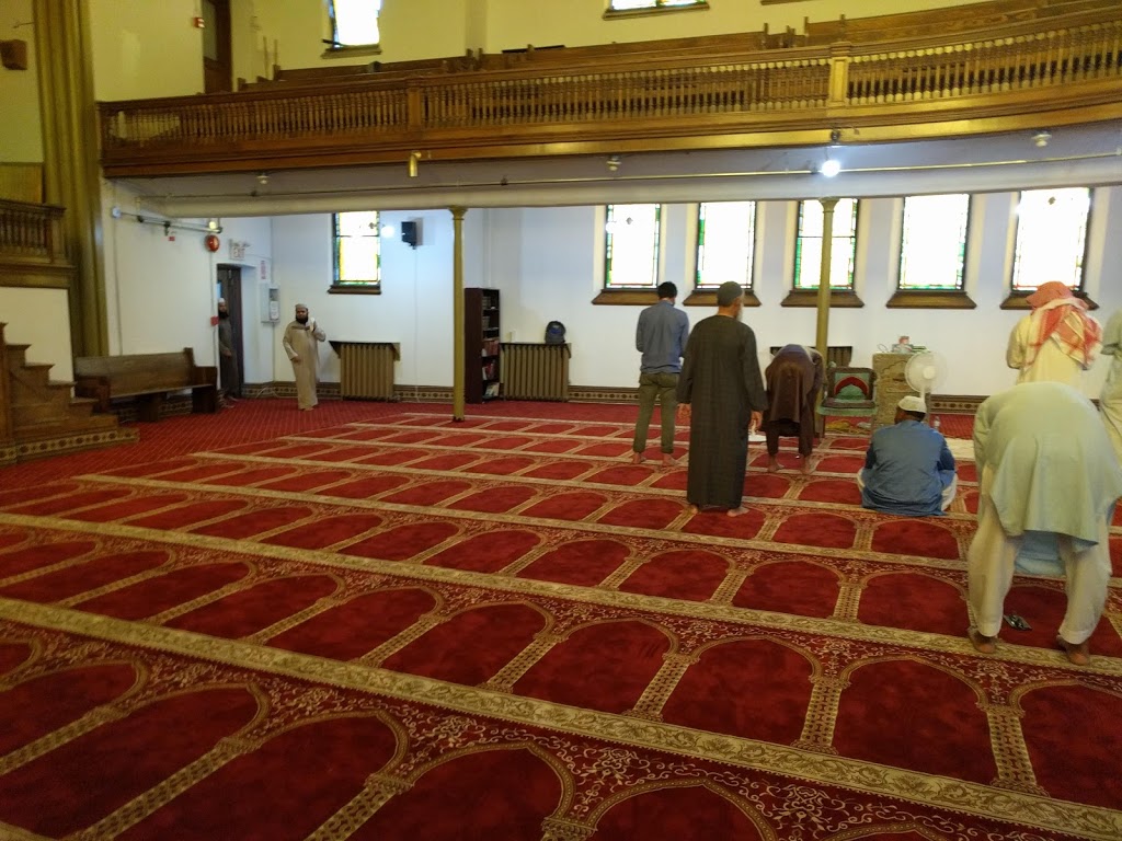 Salam Masjid مسجد | 294 Burrows Ave, Winnipeg, MB R2W 1Z6, Canada | Phone: (204) 342-5642