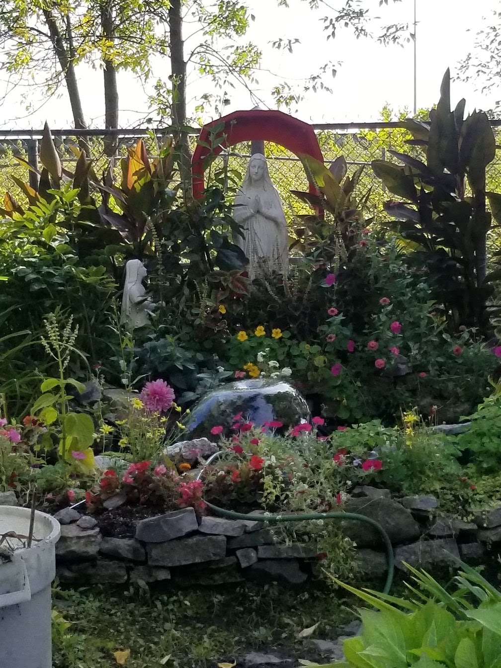 La Fraternité Saint Alphonse | 3812 Bd Sainte-Anne, Québec, QC G1E 3M3, Canada | Phone: (418) 821-0806