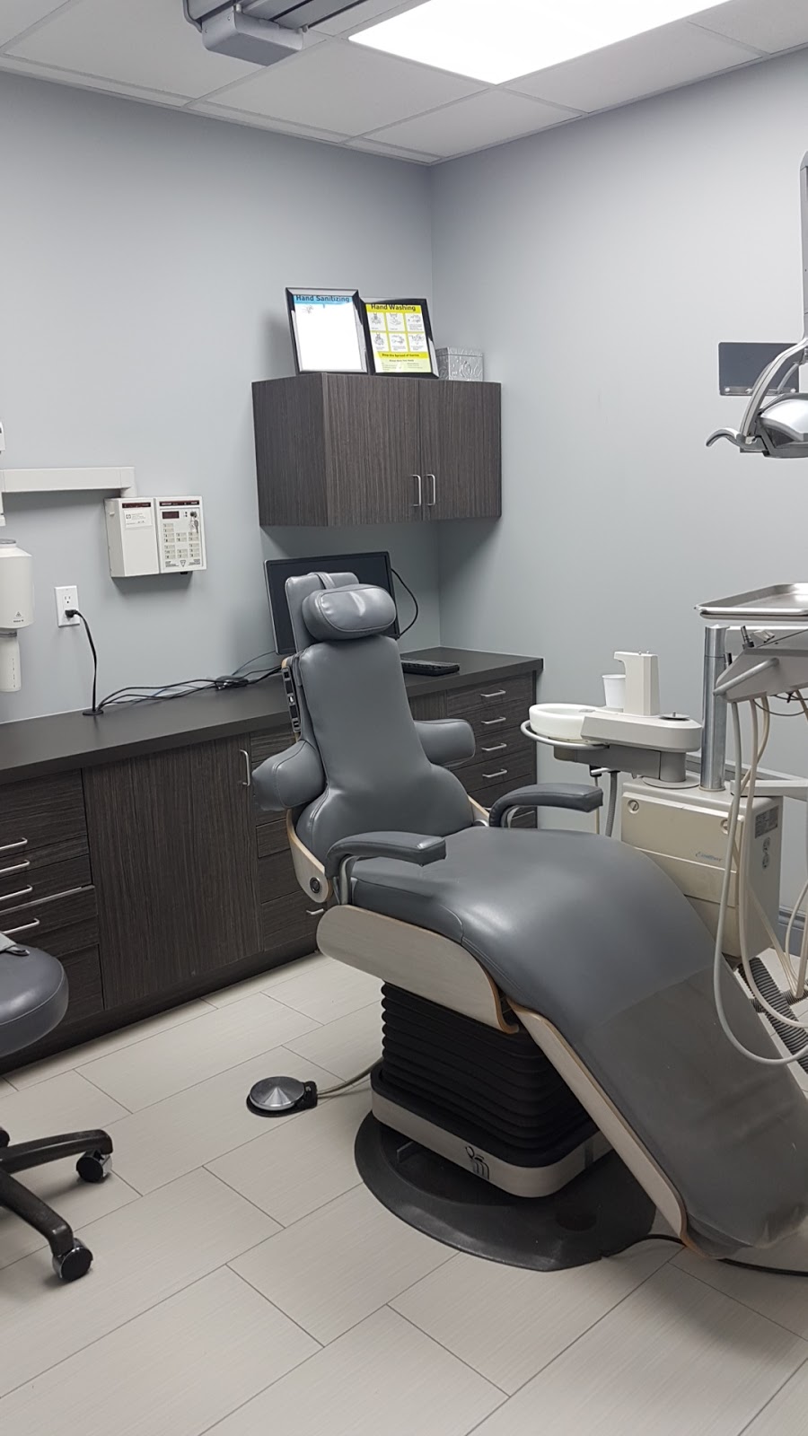Bathurst-Steeles Dental | 800 Steeles Ave W, Thornhill, ON L4J 7L2, Canada | Phone: (905) 738-0385