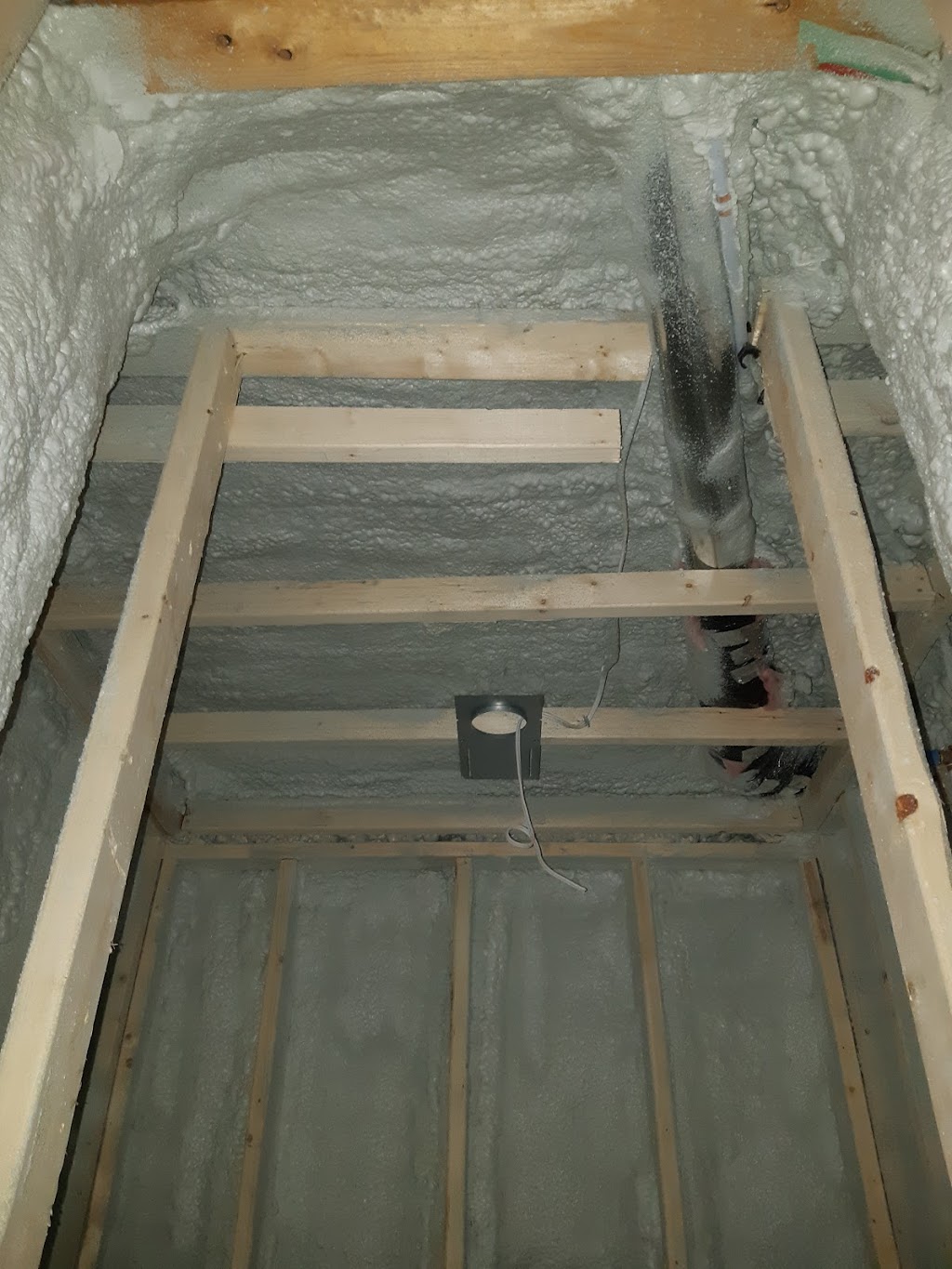 North America foam Insulation Inc. | 20 Godstone Rd, North York, ON M2J 3C5, Canada | Phone: (647) 879-3681