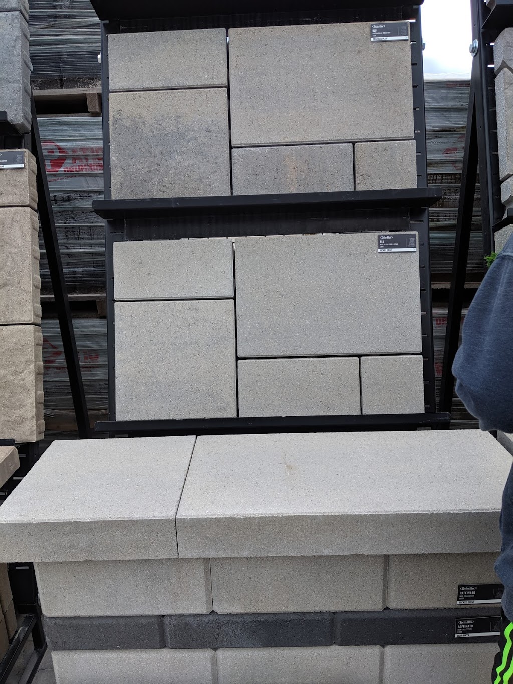 Montreal Brick & Stone - Vaudreuil | 550 Route de la Cité des Jeunes, Saint-Lazare, QC J7T 2A7, Canada | Phone: (450) 455-5658