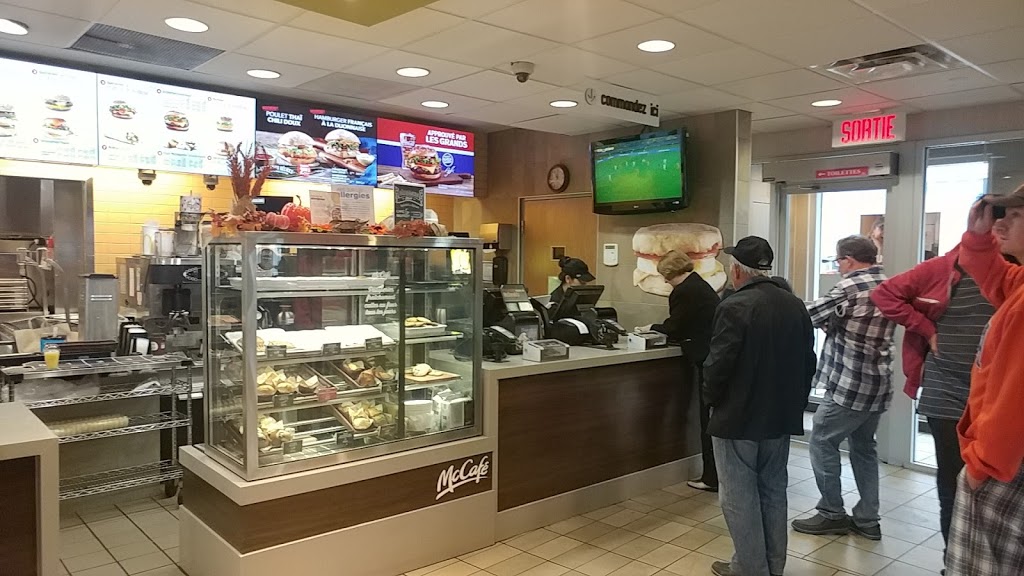 McDonalds | 896 Boulevard Curé-Labelle, Laval, QC H7V 2V5, Canada | Phone: (450) 682-9992