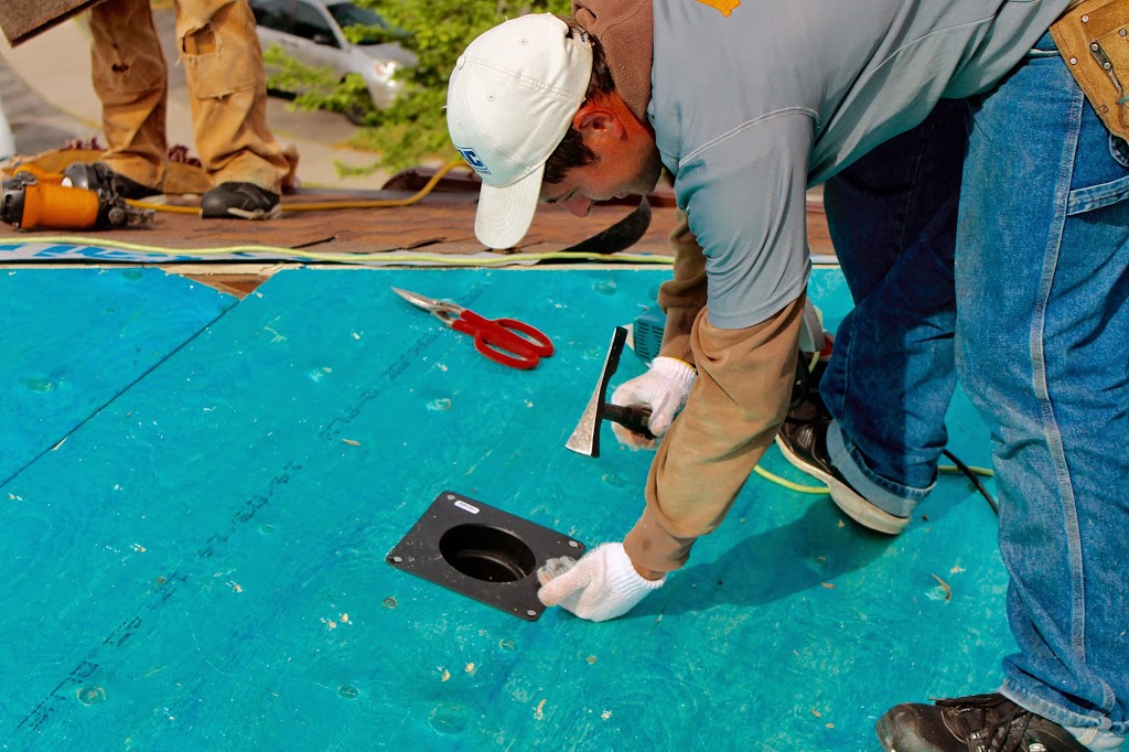 Titans RoofWorks Inc. | 2172 Wyecroft Rd #16, Oakville, ON L6L 6R1, Canada | Phone: (905) 825-1119