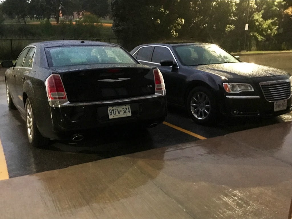 Hamilton Limo Service | 30 Hamilton St S #611, Waterdown, ON L8B 1V8, Canada | Phone: (905) 740-1140