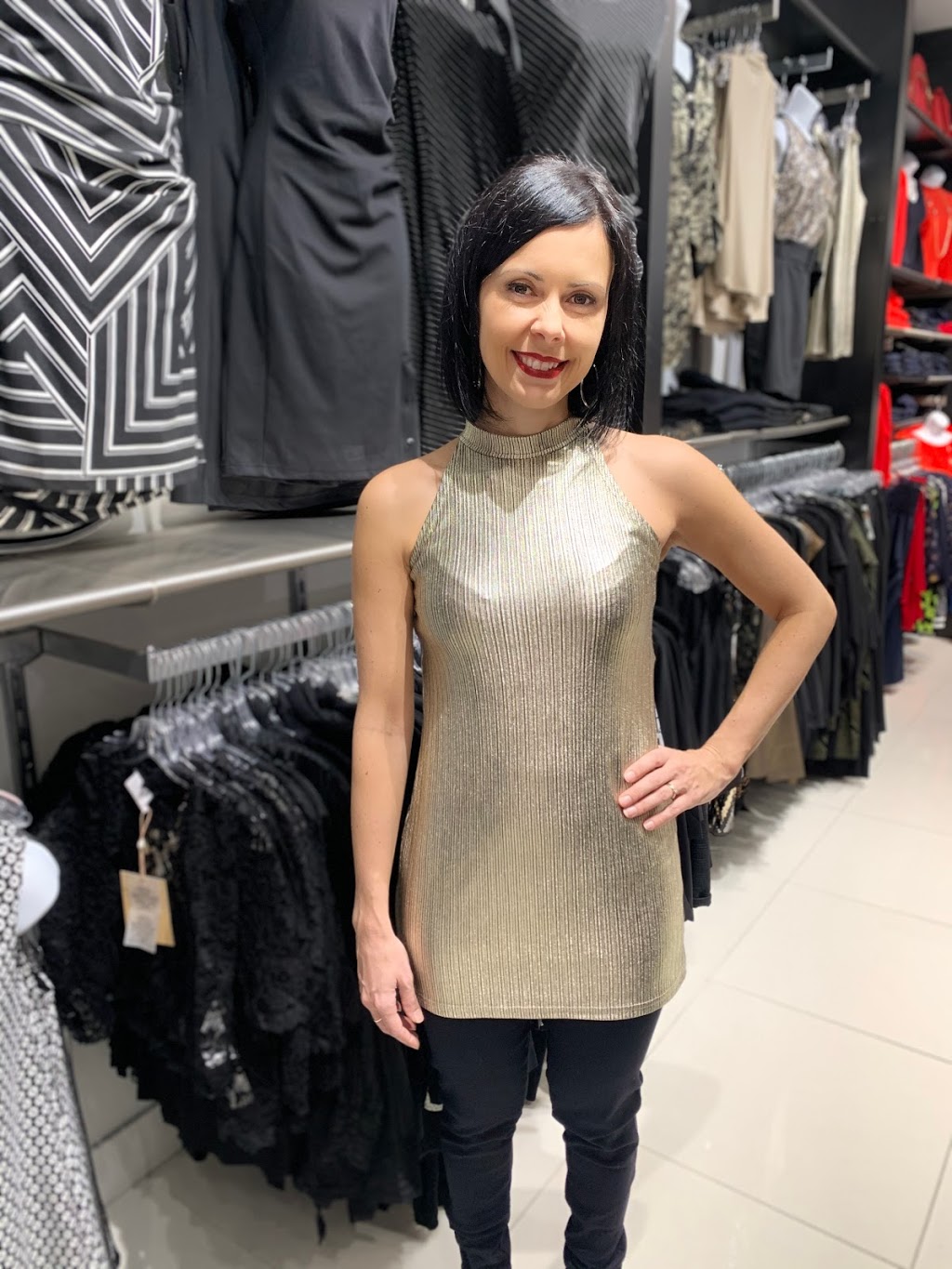 VICKIE | 8585 Boulevard Lacroix, Saint-Georges, QC G5Y 5L6, Canada | Phone: (418) 228-9822
