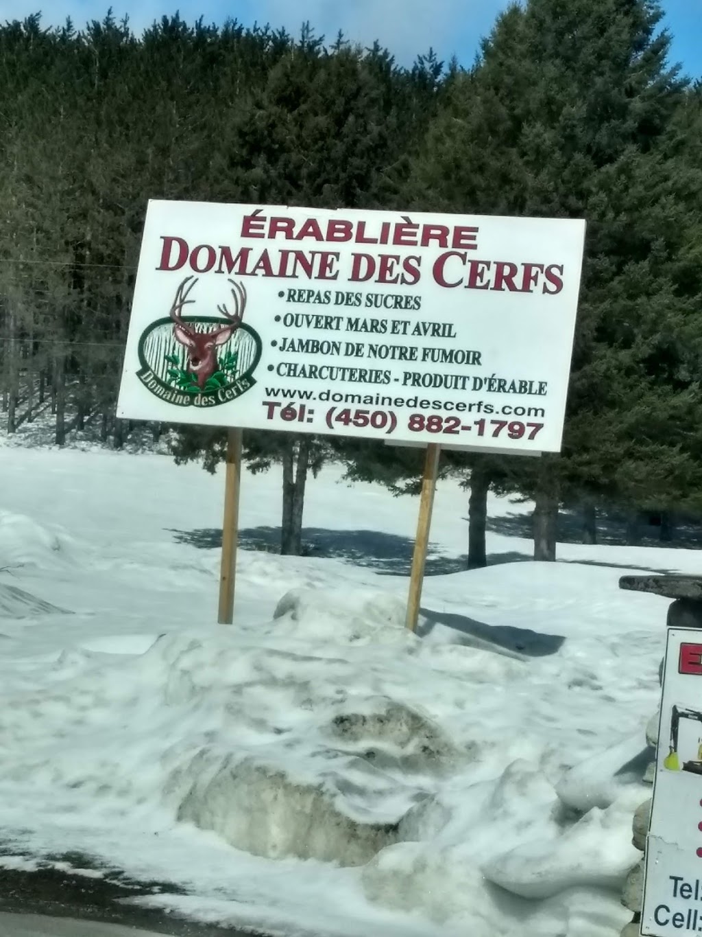 Domaine des Cerfs | 3183 Chemin de lÉglise, Chertsey, QC J0K 3K0, Canada | Phone: (450) 803-3183