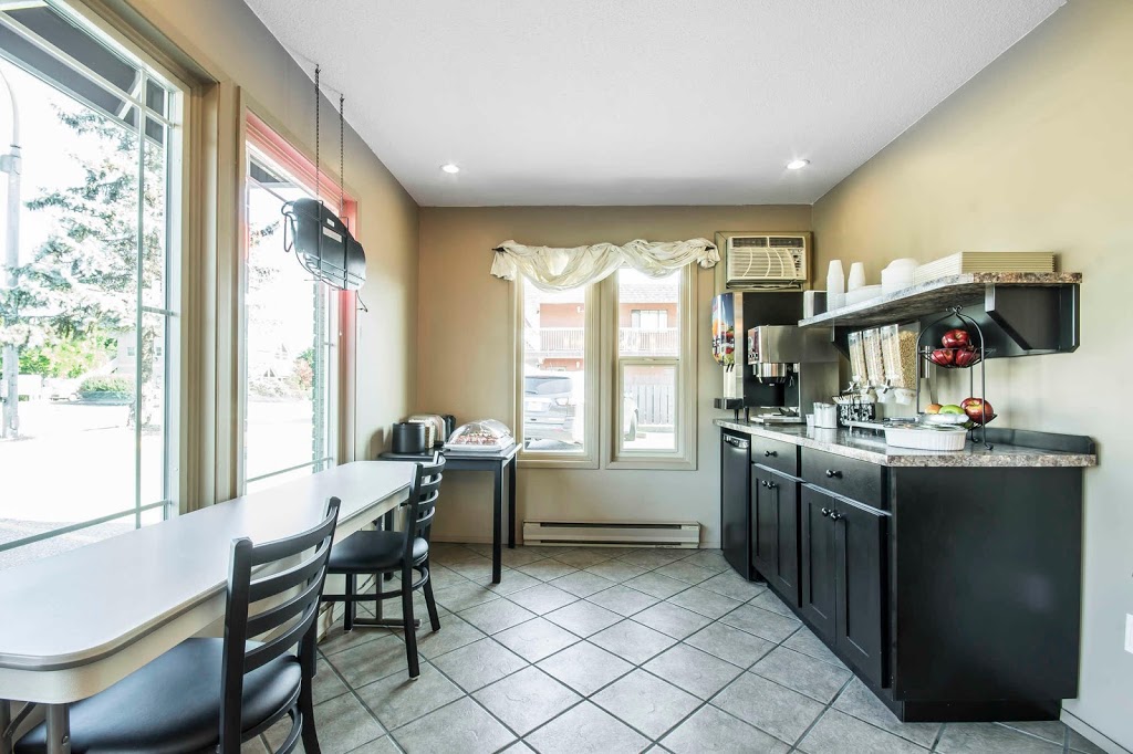 Econo Lodge | 4100 32 St, Vernon, BC V1T 5P1, Canada | Phone: (250) 549-1211