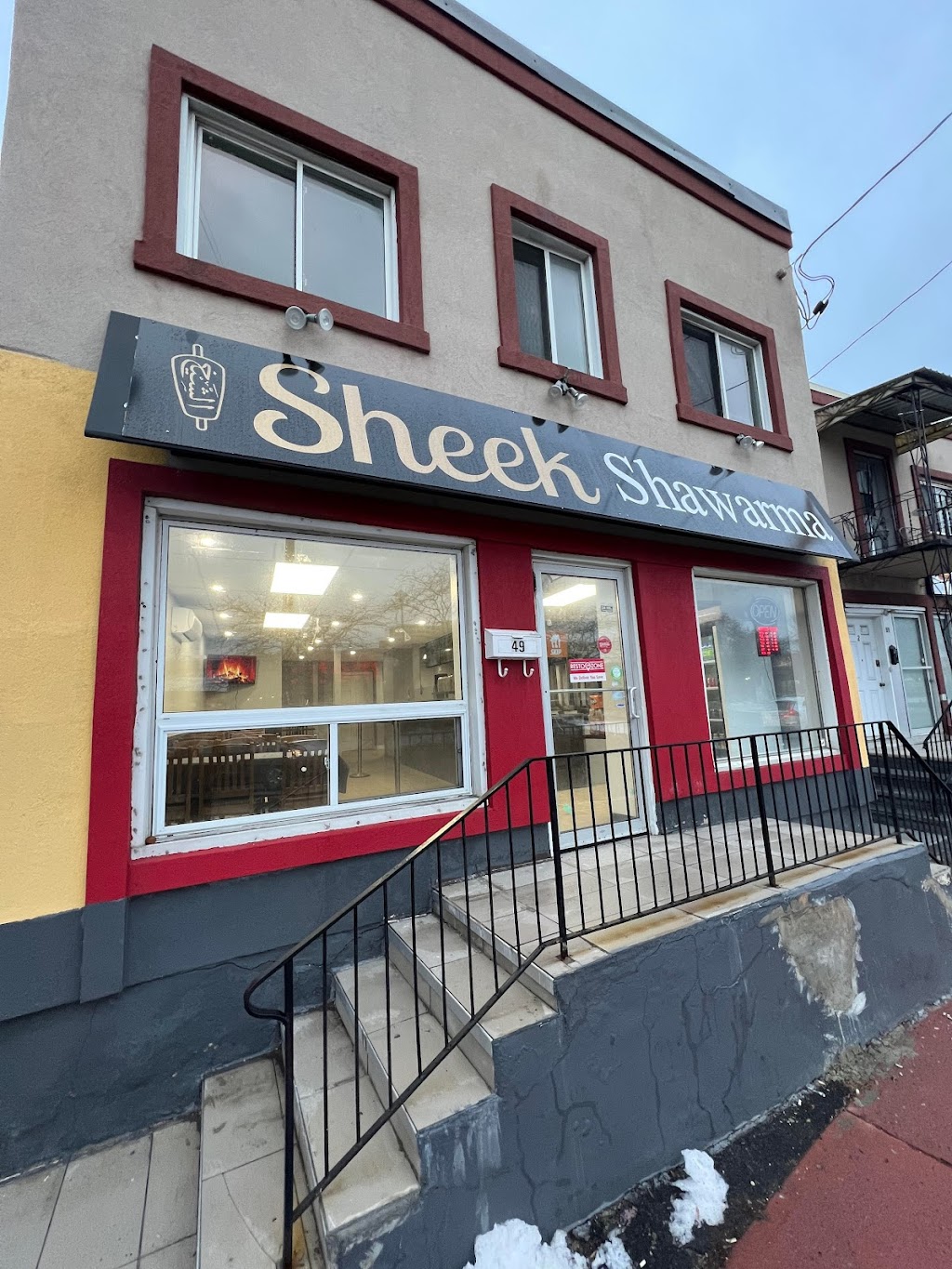 Sheek Shawarma & Grill | 49 Beechwood Ave., Ottawa, ON K1M 1L9, Canada | Phone: (613) 740-0001