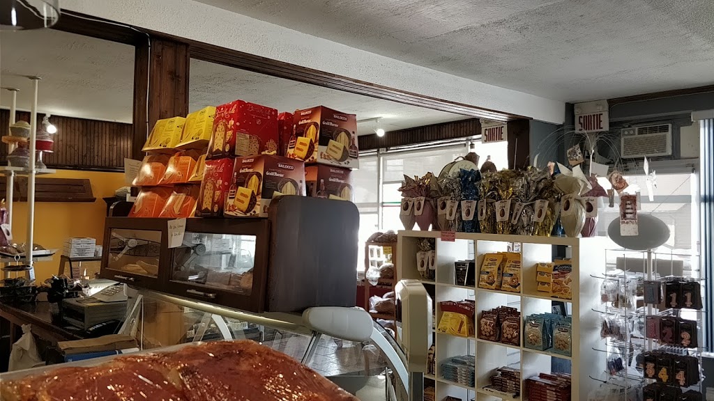 Patisserie Fine Bouche | 204, ch des Anglais, Mascouche, QC J7L 3N9, Canada | Phone: (450) 477-5260