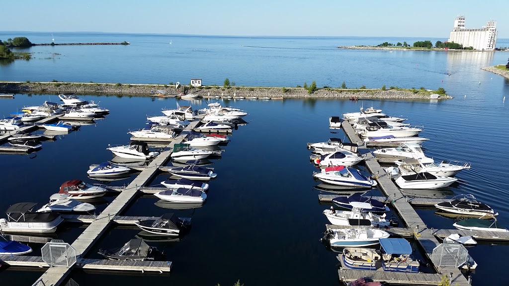 Cranberry Waterfront Suites and Country Club | 9 Harbour St E, Collingwood, ON L9Y 5C5, Canada | Phone: (866) 893-8883