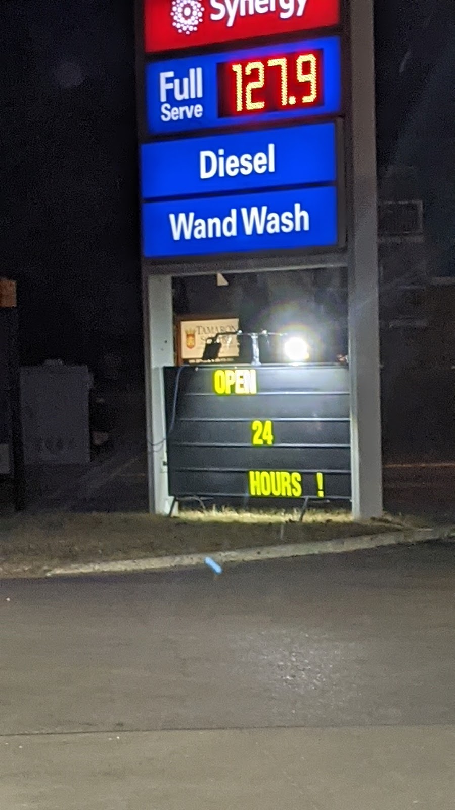 Esso | 2799 15 Ave E, Prince Albert, SK S6V 6H4, Canada | Phone: (306) 764-1022