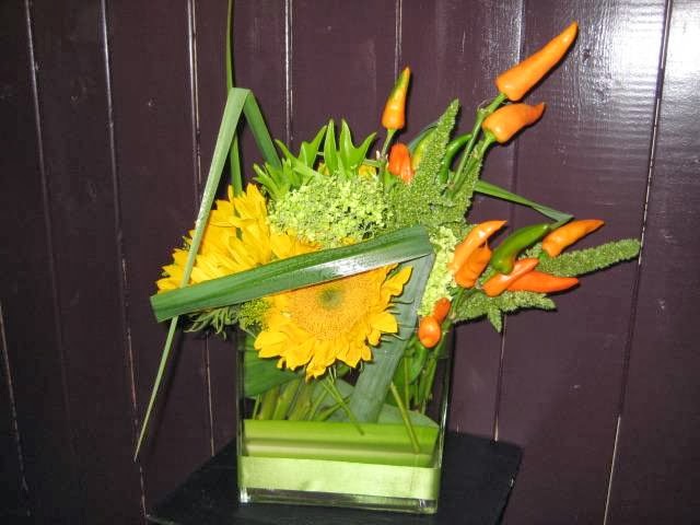 Spruce Grove Flowers and Gifts | 323 First Ave, Spruce Grove, AB T7X 3X2, Canada | Phone: (780) 962-3975