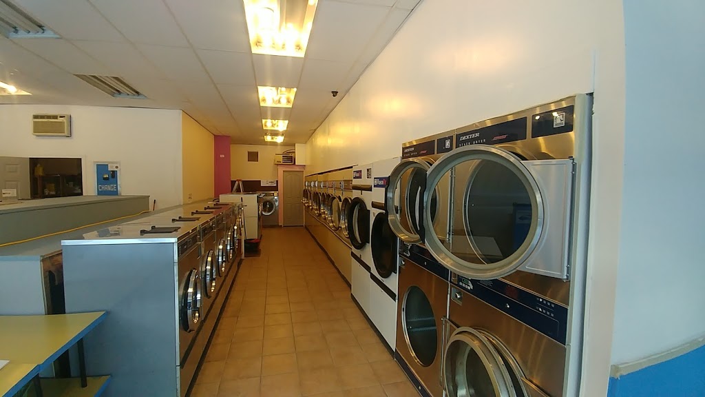 Park Plaza Laundromat | laundry | 11846 103 St NW, Edmonton, AB T5G 2J2, Canada | 7804794434 OR +1 780-479-4434