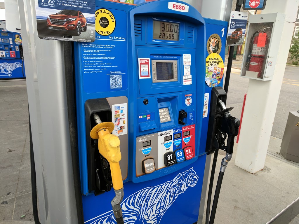ESSO CIRCLE K | 55 Skyview Ranch Rd NE #4000, Calgary, AB T3N 0A6, Canada | Phone: (403) 262-5084