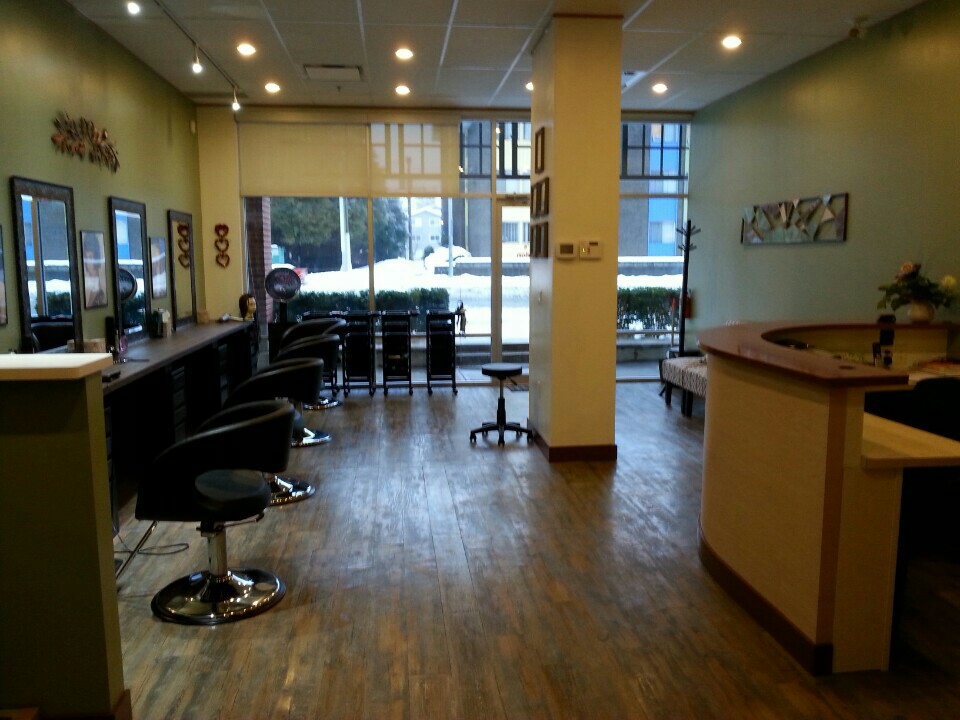 Julias Hair Salon | 102-1975 McCallum Rd, Abbotsford, BC V2S 3N3, Canada | Phone: (604) 758-5700
