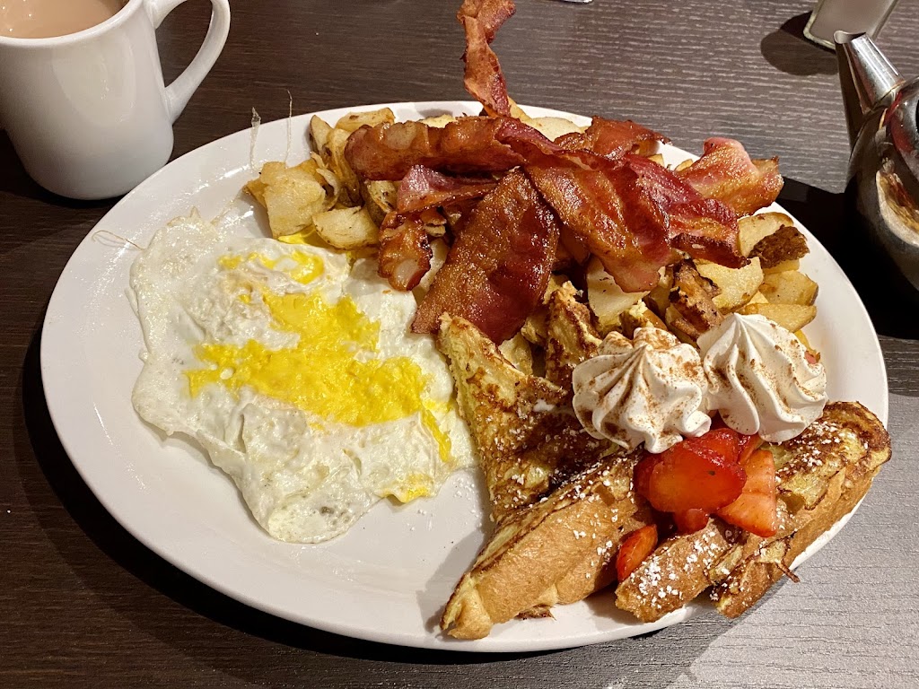Stacked Pancake & Breakfast House Peterborough | 1154 Chemong Rd Unit#3&4, Peterborough, ON K9H 7S2, Canada | Phone: (705) 741-0001