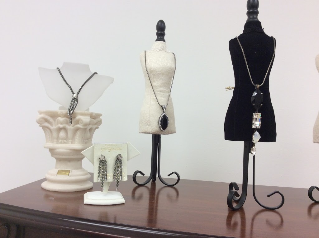 Creations Georgianni | 4357 Boul Notre-Dame, Laval, QC H7W 1T3, Canada | Phone: (450) 973-2807