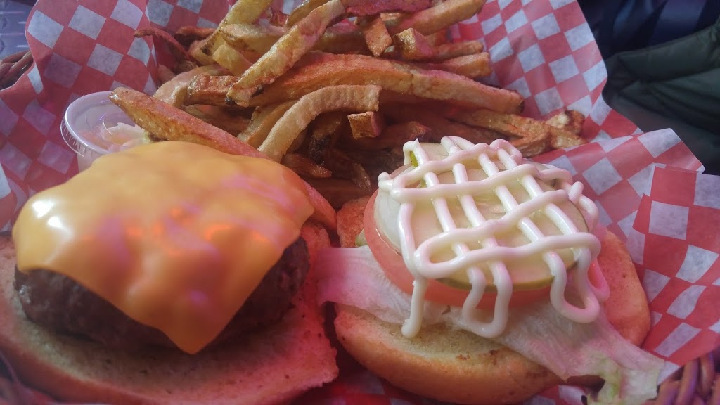 Checkered Flag Bar & Grill | 3761 Upper James St, Mount Hope, ON L0R 1W0, Canada | Phone: (905) 679-2419
