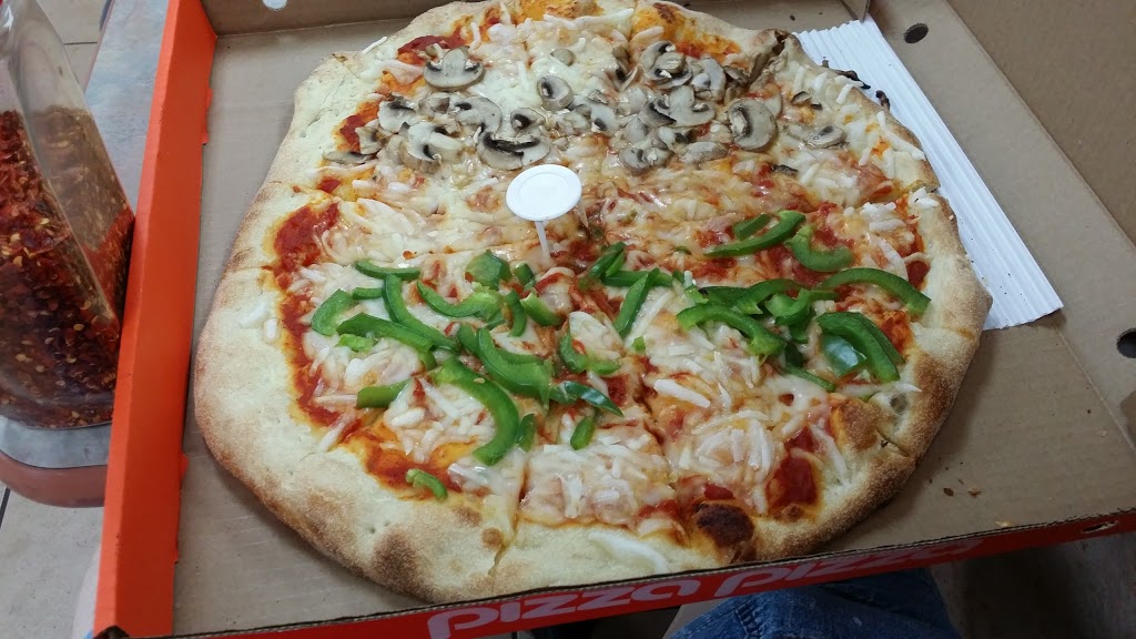 Pizza Pizza | 8750 Bayview Ave #18-19, Richmond Hill, ON L4B 4V9, Canada | Phone: (416) 967-1111