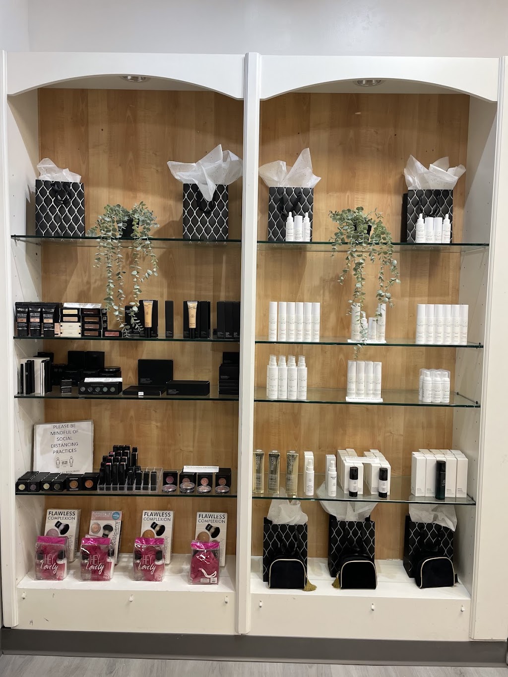 Fashion Brows | 2305 McPhillips St, Winnipeg, MB R2V 3E1, Canada | Phone: (204) 999-8630