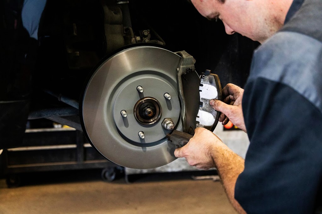 Langley Brake Shop & Auto Repair | 20091 Industrial Ave #101, Langley City, BC V3A 4K6, Canada | Phone: (604) 530-4311