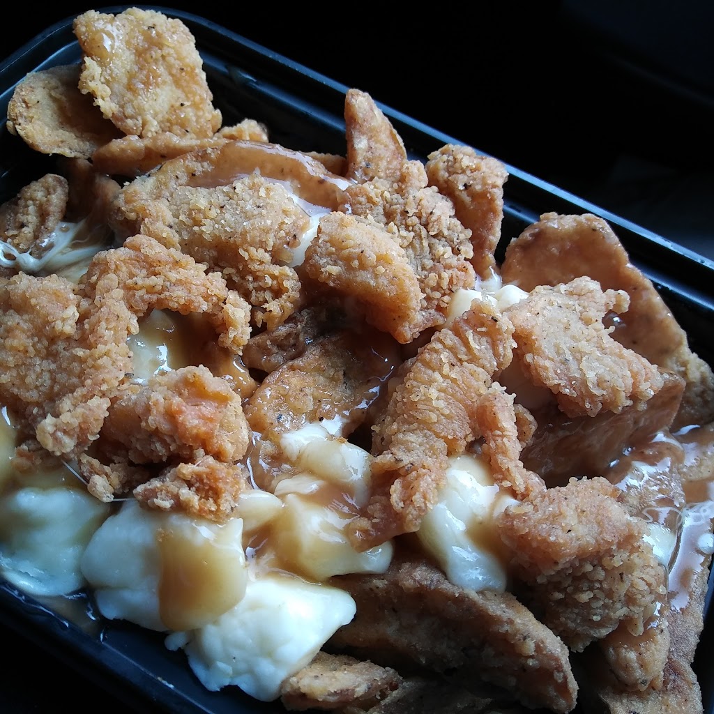 Mary Browns Chicken & Taters! | 841 15, Kingston, ON K7L 5H6, Canada | Phone: (613) 546-3243