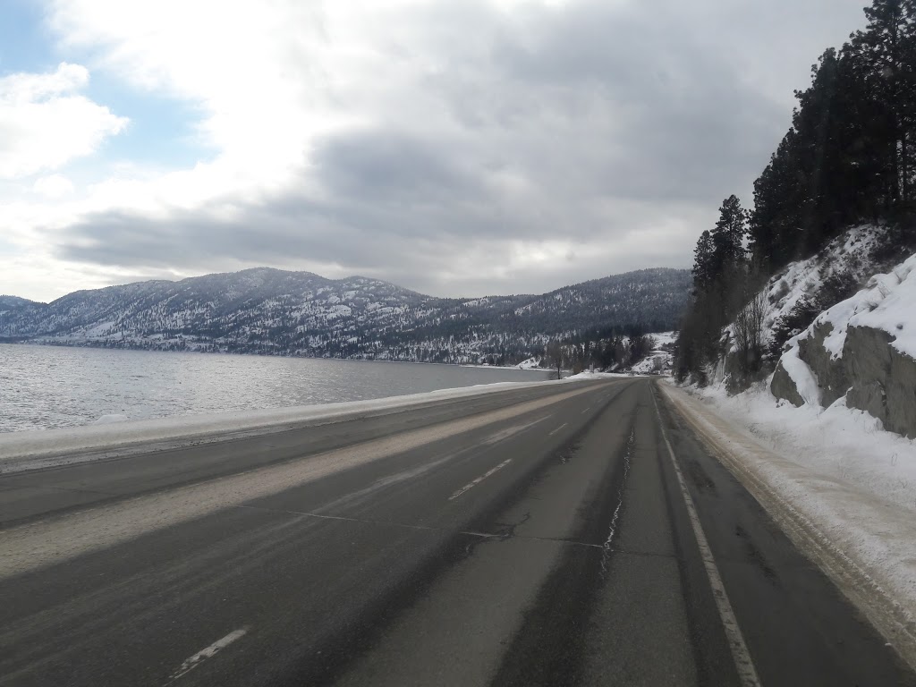 The Lakebend Inn Peachland | 6251 Renfrew Rd, Peachland, BC V0H 1X7, Canada | Phone: (250) 767-2333
