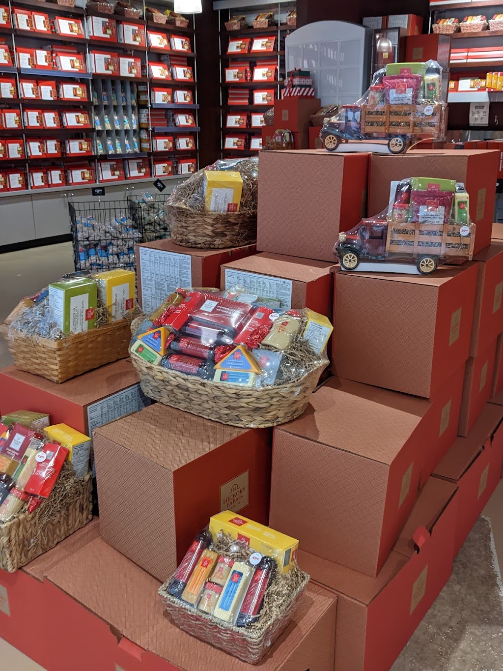 Hickory Farms | 777 Guelph Line, Burlington, ON L7R 3N2, Canada | Phone: (289) 635-0500