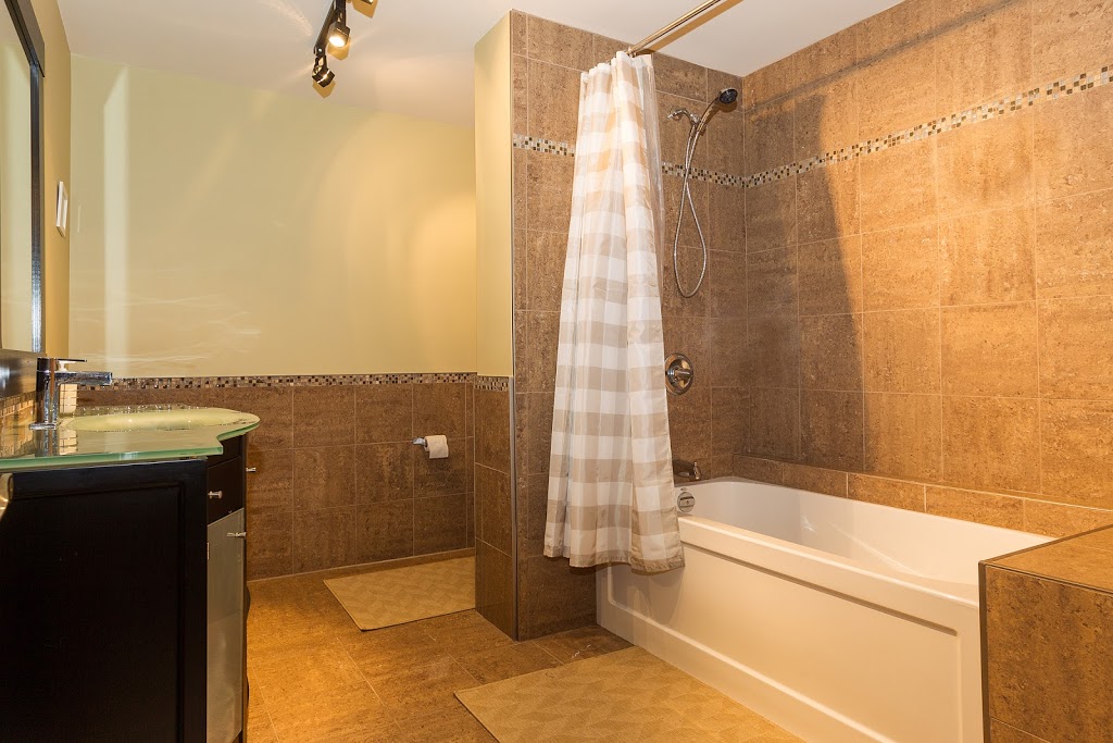 LOurs Laurentien | 129 Chemin du Grand Duc, Saint-Faustin-Lac-Carré, QC J0T 1J2, Canada | Phone: (514) 799-1780