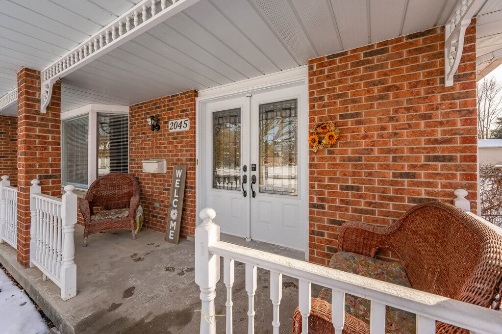 Rooms for Rent near Conestoga College | 2045 Old Mill Rd, Kitchener, ON N2P 1E4, Canada | Phone: (519) 275-1353